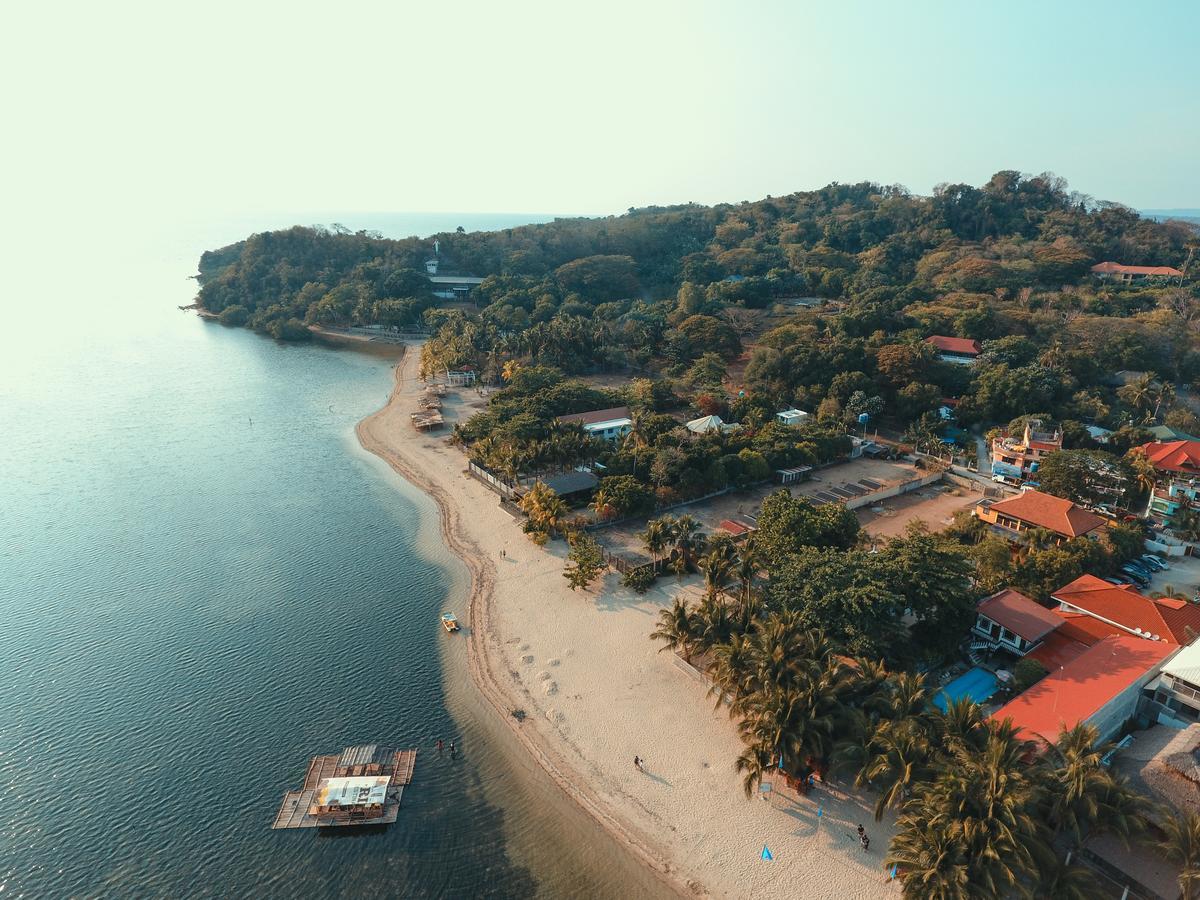 Bella Beach Resort Batangas Lian Buitenkant foto
