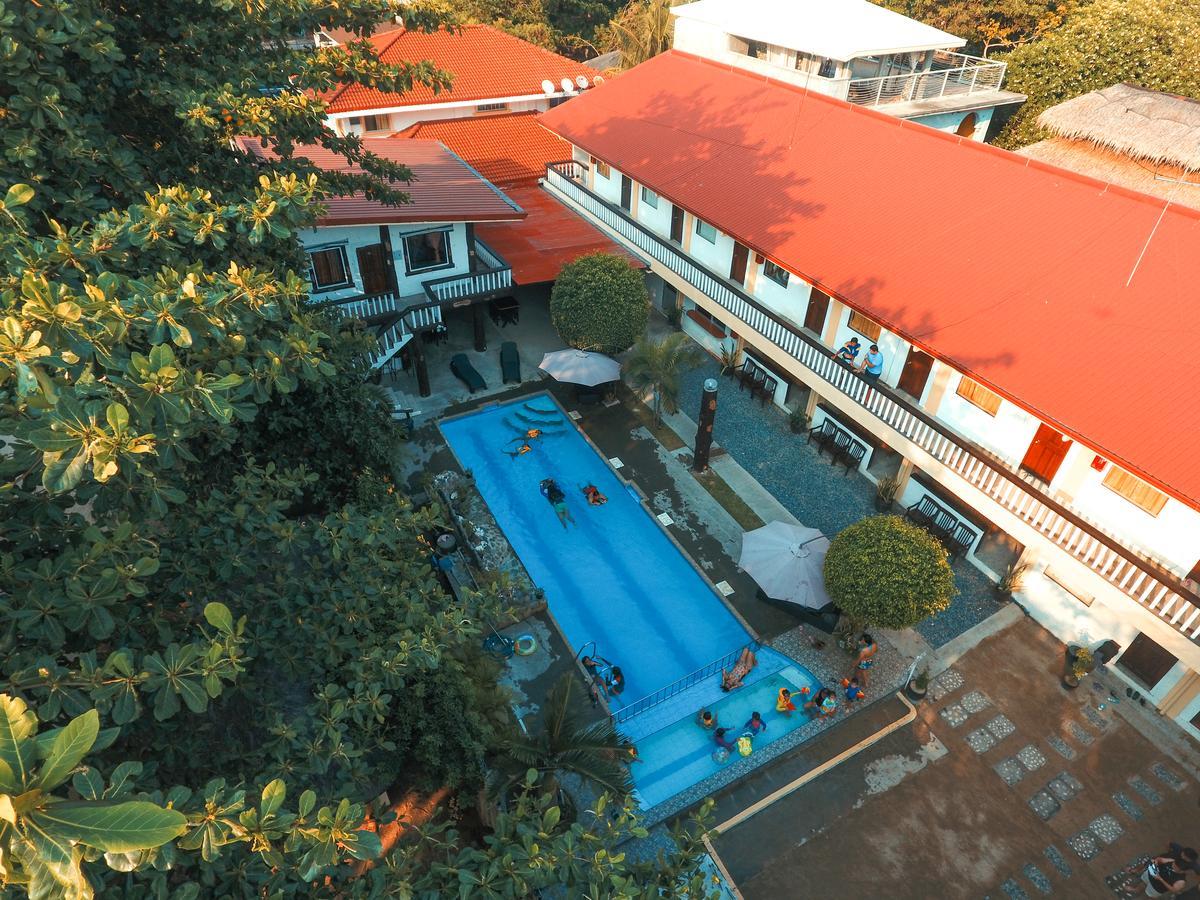 Bella Beach Resort Batangas Lian Buitenkant foto